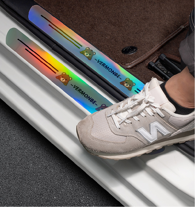 Anti-scratch test for BYD door sill sticker – iridescent finish resists shoe scuffs and friction
