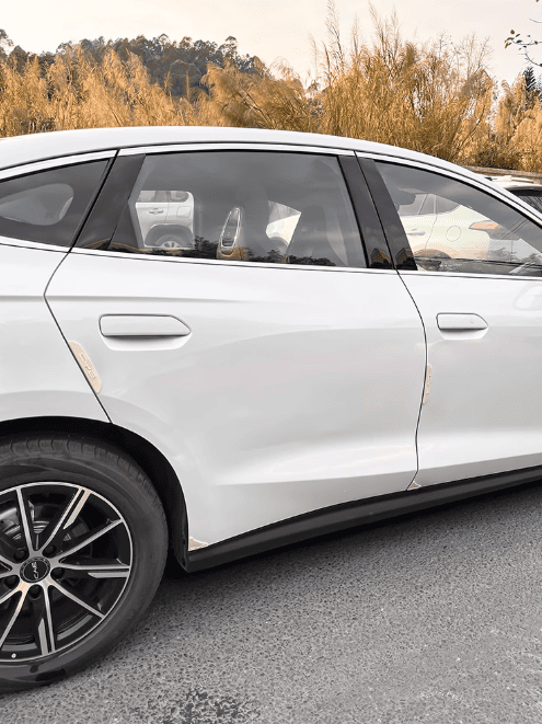 BYD Sealion 6 with door edge guard strips installed – side view