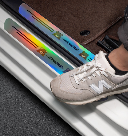 Anti-scratch test for BYD door sill sticker – iridescent finish resists shoe scuffs and friction

